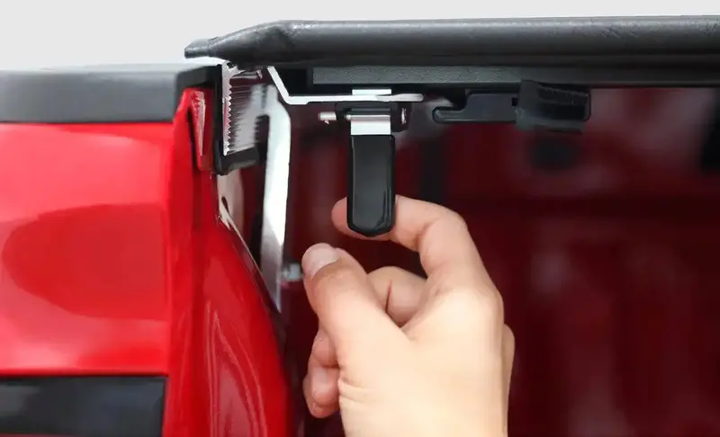 Access Tonnosport Soft Roll-Up Tonneau Cover – Model 22020469 1