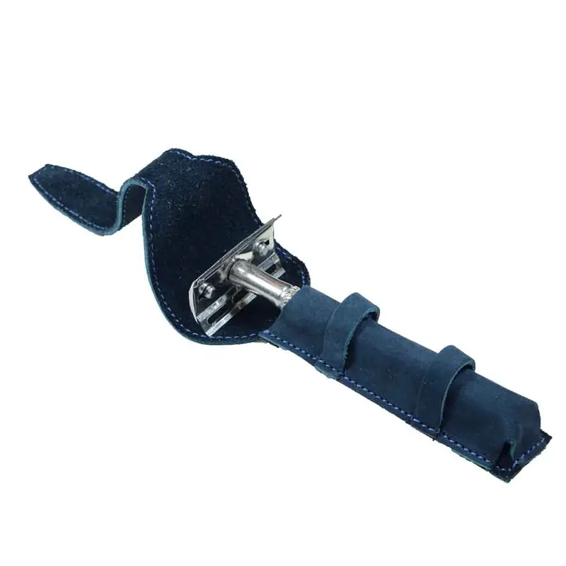 Hard-Shell Protective Case For Double-Edge Safety Razors 1