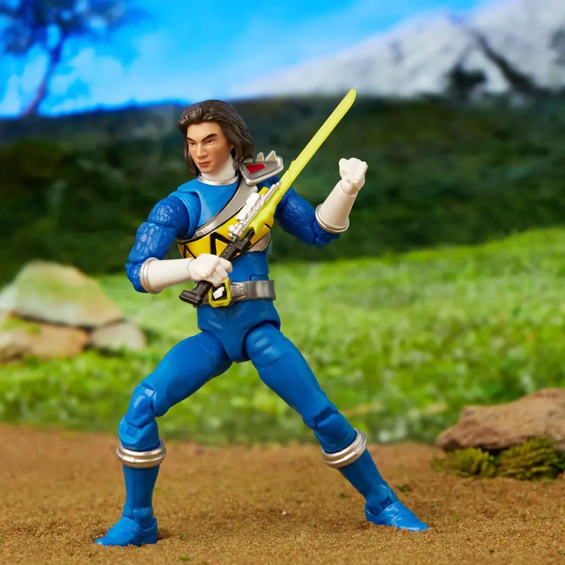 Lightning Collection Power Rangers Dino Charge: Blue Ranger Toy 1