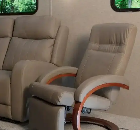 Lippert Euro Recliner Chair – Model 2020129901 1