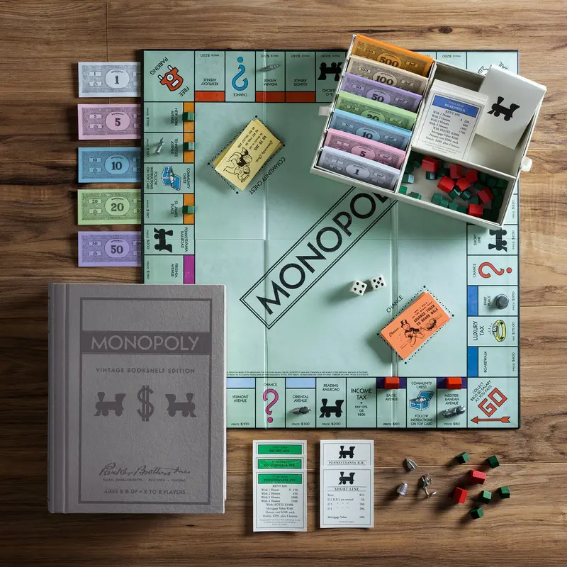 Monopoly Vintage Bookshelf Edition – Classic Board Game Replica 1