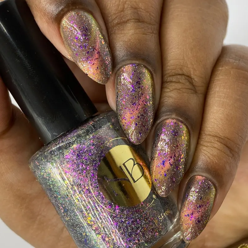 Nothing Basic Magnetic Nail Polish Duo: "Dancer" + "Of The Sea" — Overstock Value Pack 1