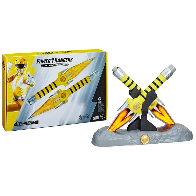 Power Rangers Lightning Collection – Mighty Morphin Yellow Ranger Power Daggers 1