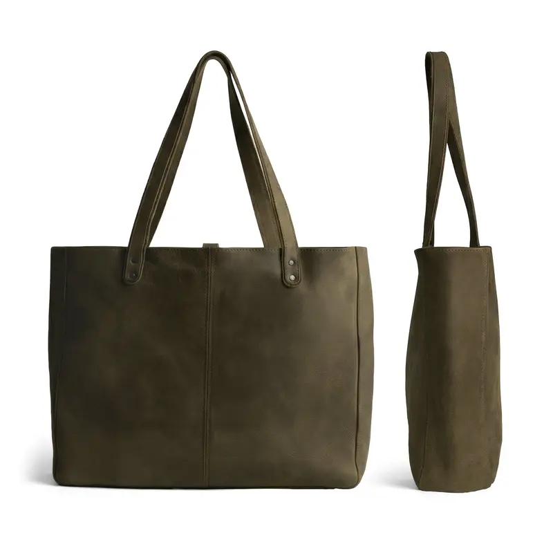 Sophisticated Tote Bag – Minimalist Design For Business & Meetings 1