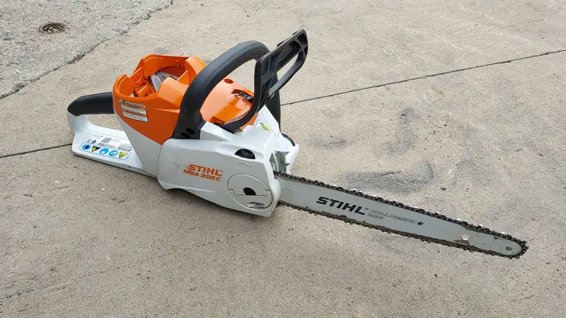 Stihl Msa 200 C-B 14" Cordless Battery Chainsaw – Refurbished Unit 1