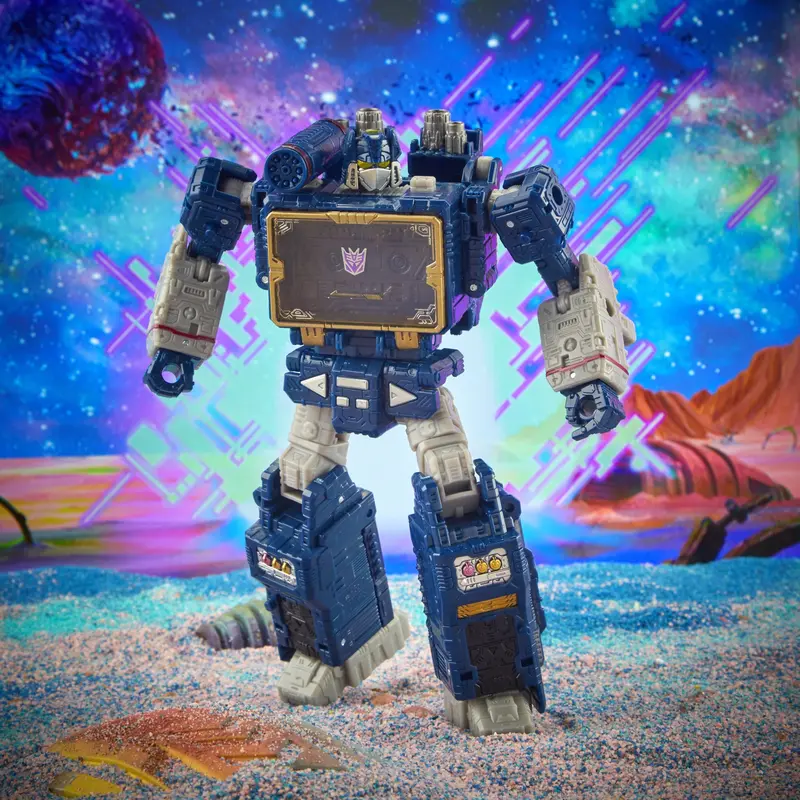 Transformers Generations Legacy Voyager Class: Soundwave Figure 1