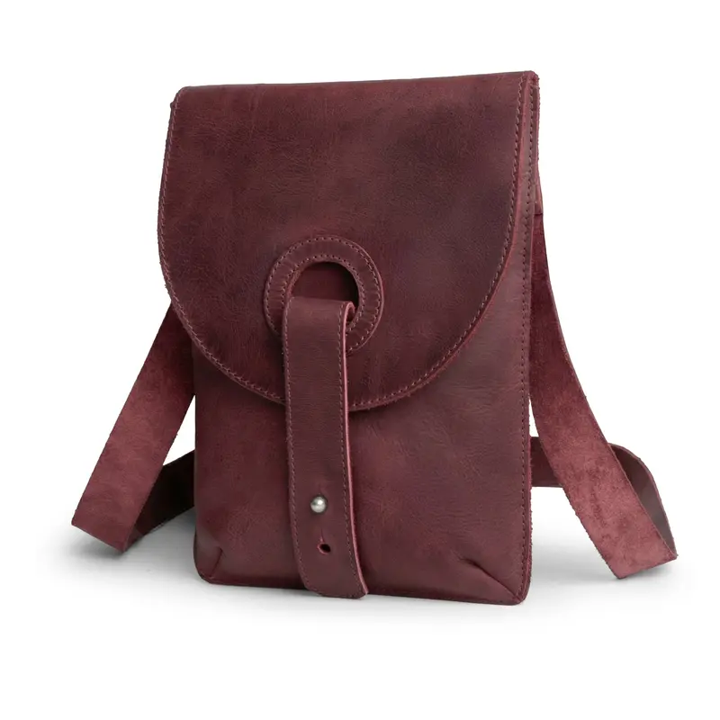 Vintage-Style Crossbody Bag – Distressed Leather Sling Bag 1