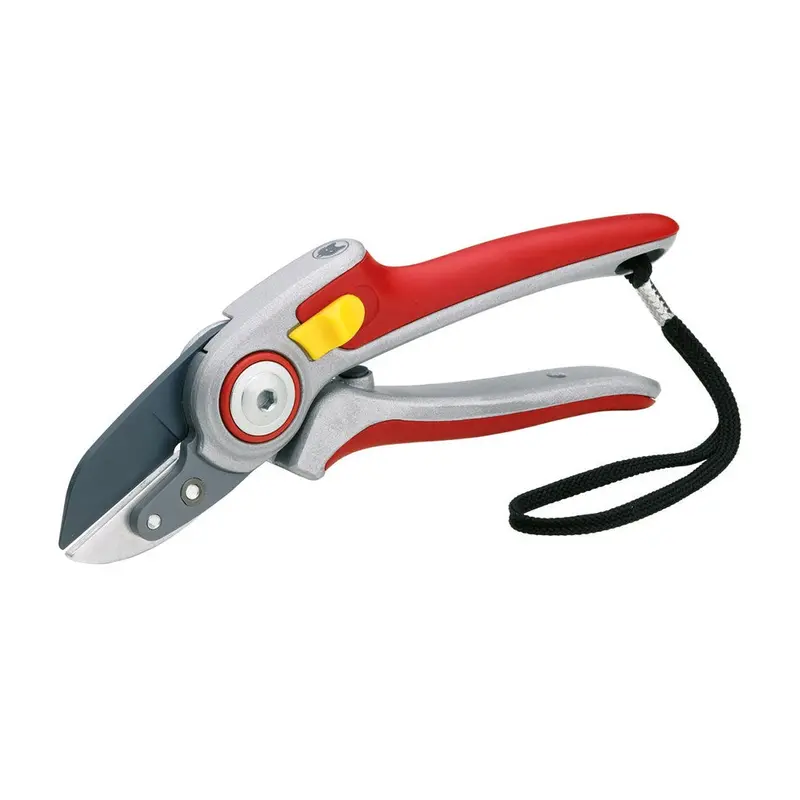 Wolf Garten Professional Heavy-Duty Anvil Secateurs – Rs5000 1