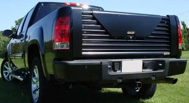Custom Flow R-El22 Elite V-Shape Tailgate With Optional Cf-Insert-3 Panel 1
