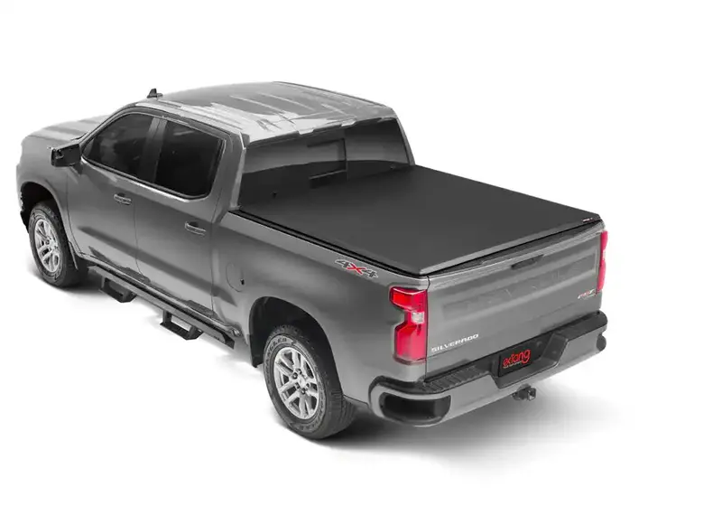 Extang Trifecta E-Series Soft Roll-Up Tonneau Cover For 2022–2023 Nissan Frontier (6'1" Bed) 1